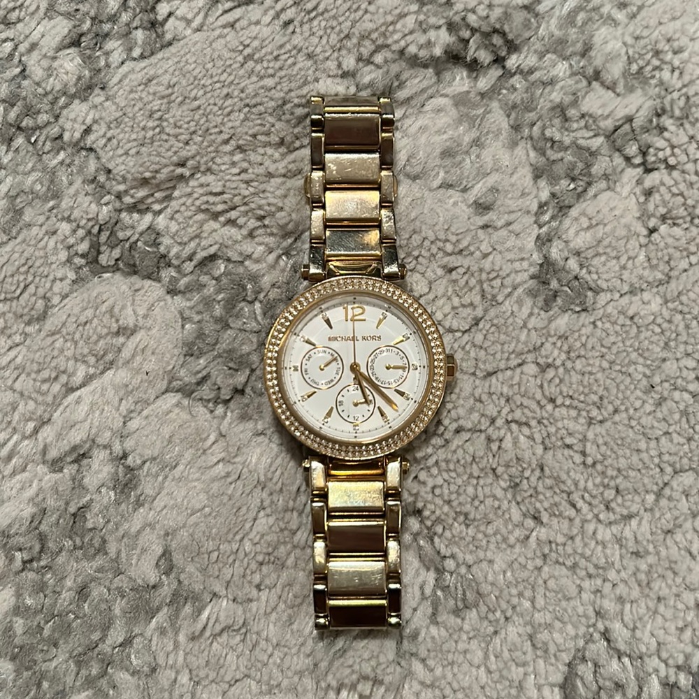 Michael Kors Women’s Watch - Picture 1 of 4